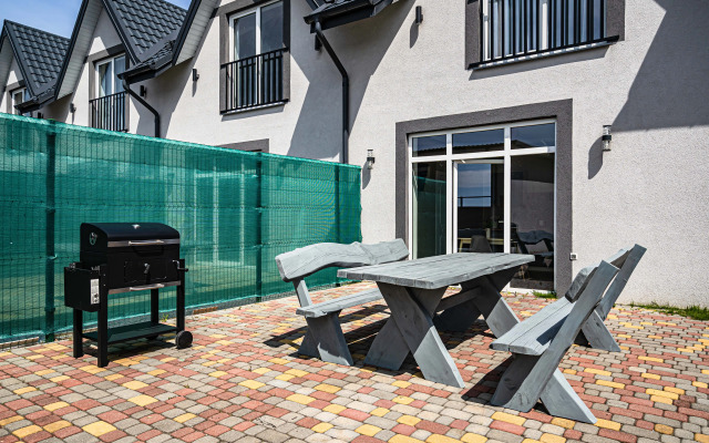 Taunkhaus u morya Private house