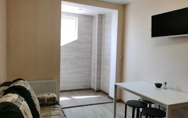 9 Nochey Na Parkhomenko 2a Apartments