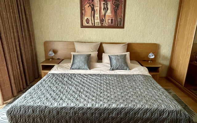 Квартира 3-комнатная на Мира