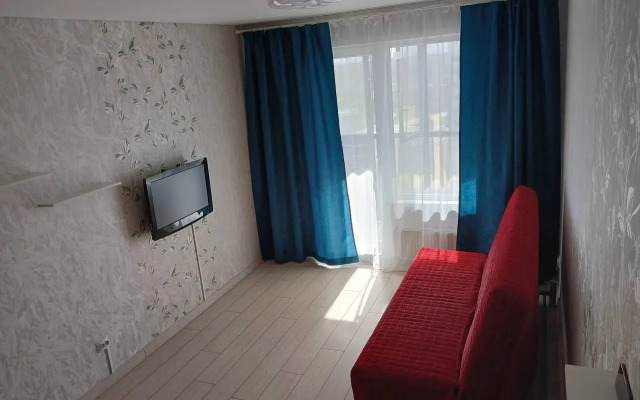 V Eko-kvartale na Kedrovoy Flat