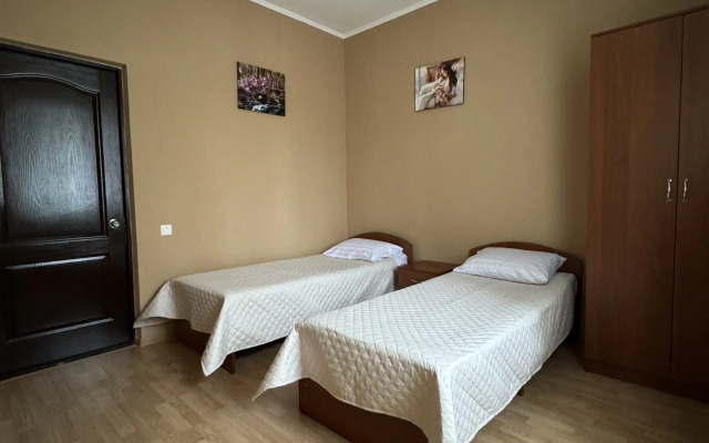 Na Kollektivnoj Guest House