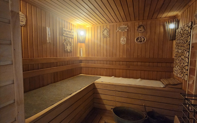 Na Poberezhye Private house