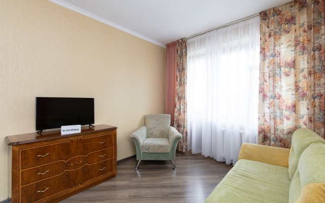 Two-room apartment Teatralnaya 13