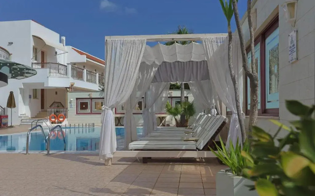 Bella Elena Apartment hotel