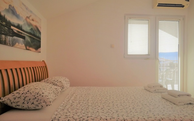 Camellia Apartments