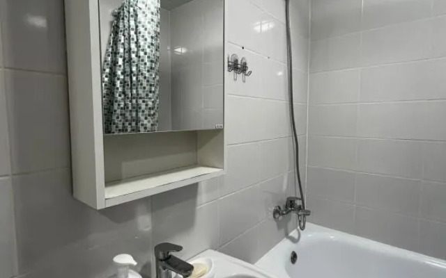 Sunny Days Apartment Zhulebino Park 1 Apartments