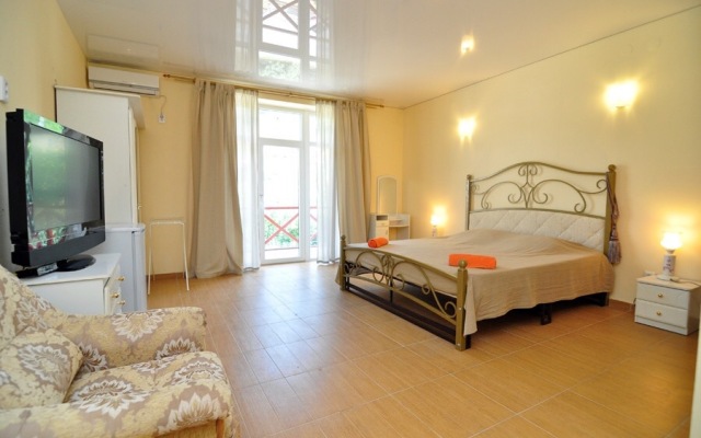 Vizit Guest House