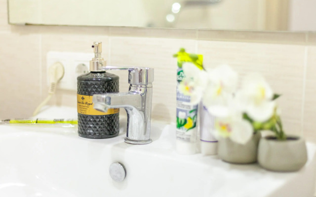 Квартира современная на Луначарского 58 от Горницы