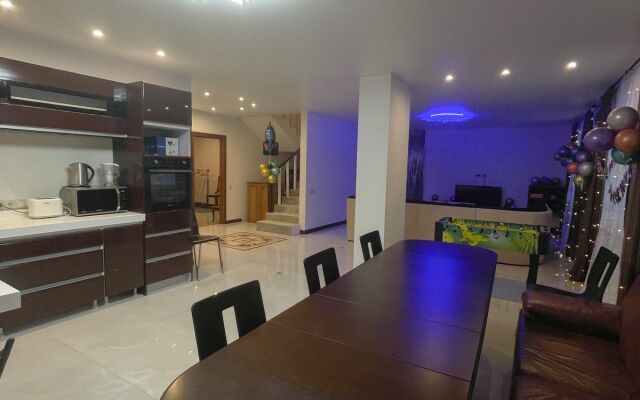 Taunkhaus Selskiy Guest House