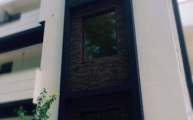 Holiday House Green Cape Batumi Guest House
