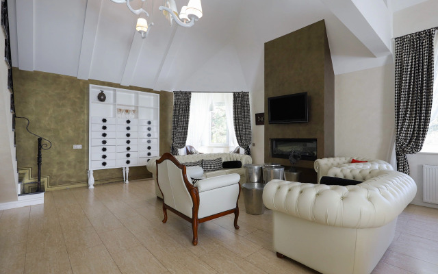 Квартира 2 уровня на Аптечной