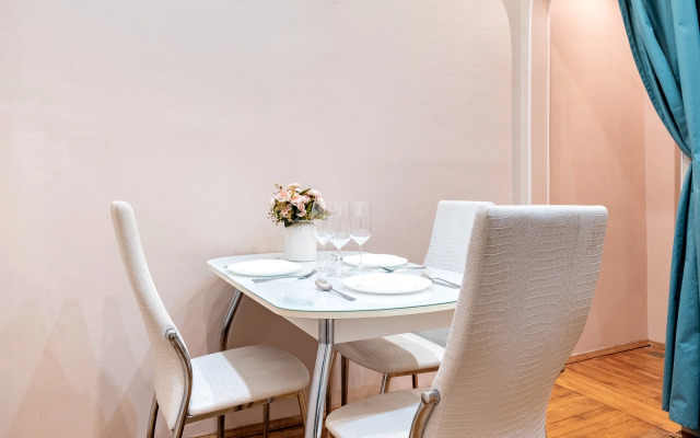 Апартаменты в центре города у метро Чернышевская