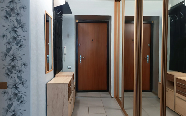 Апартаменты на Лакина 64