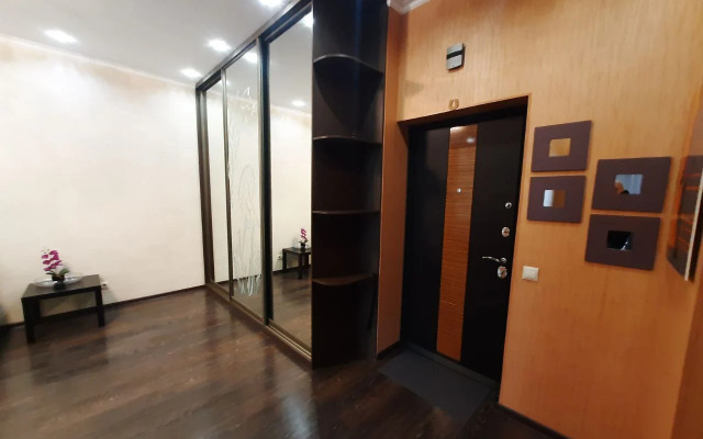 Odnokomnatnaya Kvartira V Tsentre Surguta Flat