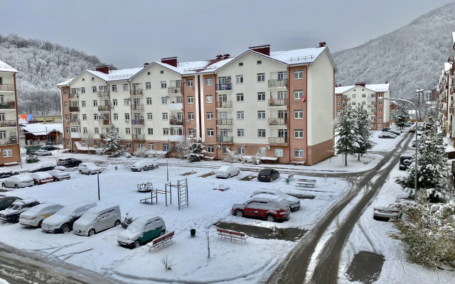 Semeynye S 2 Spalnyami Apartment