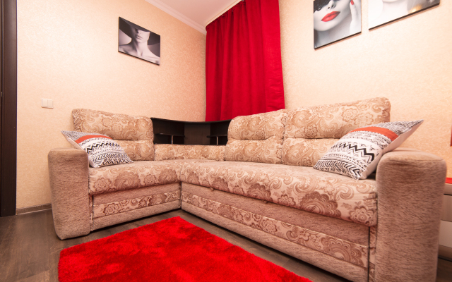 Apartment on 50 Let Oktyabrya 45, Тюмень (актуальные цены 2025 года)