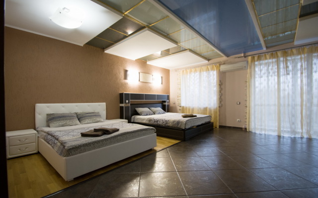 Na Nezavisimosti 74 Apartments