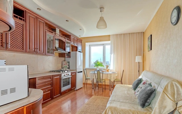 Prostornaya Na Gubkina with two double beds Flat