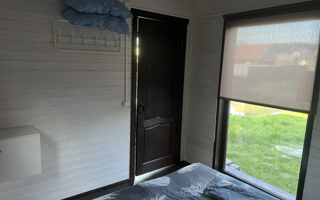 Uyutny Dom Na Beregu Reki Private house
