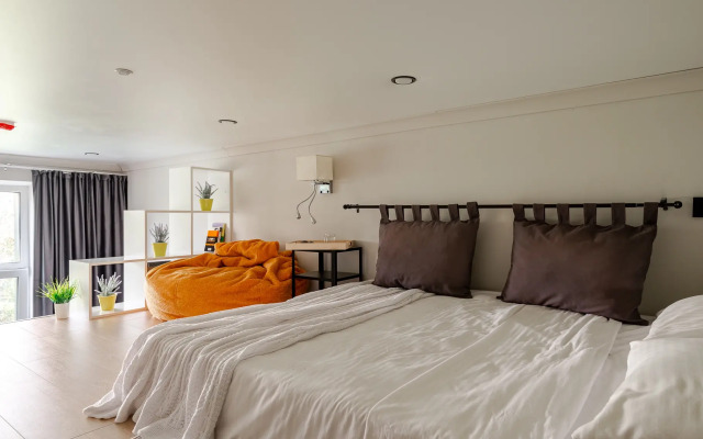 Апартаменты Comfort Life на Херсонской Black Cat