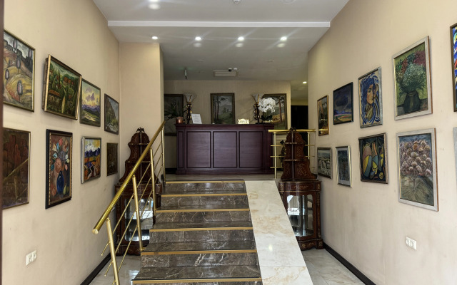Natali Metekhi Palace Hotel
