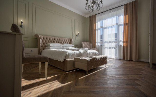Grand Pinsk Hotel