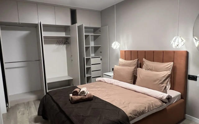 Eksklyuzivnye na Sutki Apartment