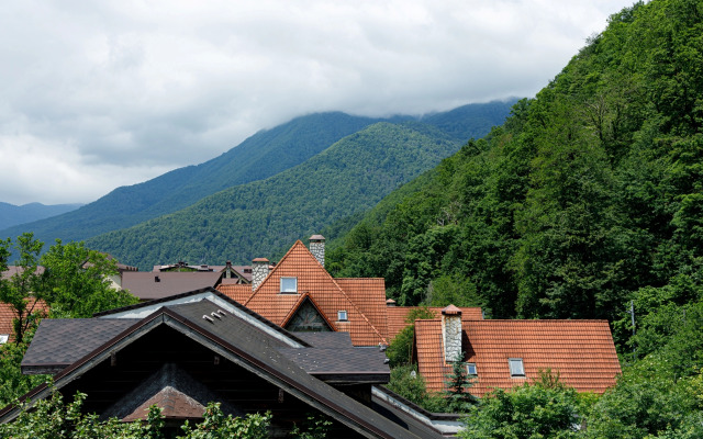 Goryi Apartments