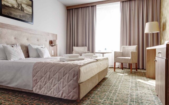 Отель Arche Częstochowa