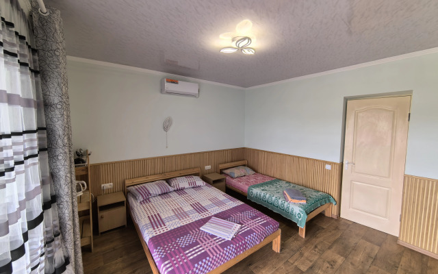 Zhdyom Gostey Guest house