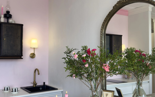 Pink Flat