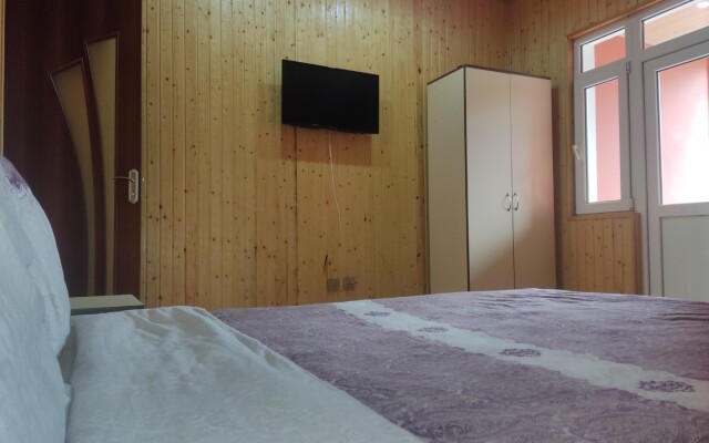Kriyus Private House