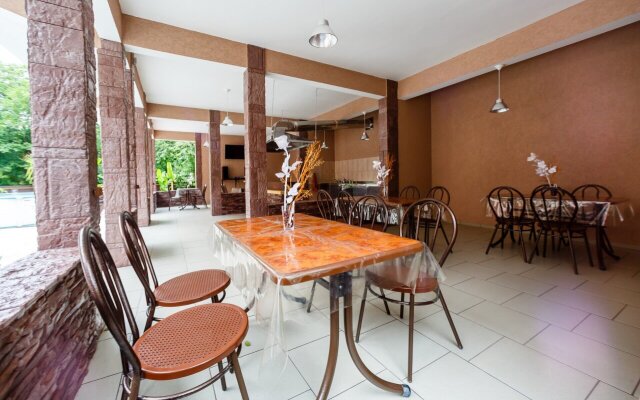 Gostevoy Dom U Yeleny Guest House