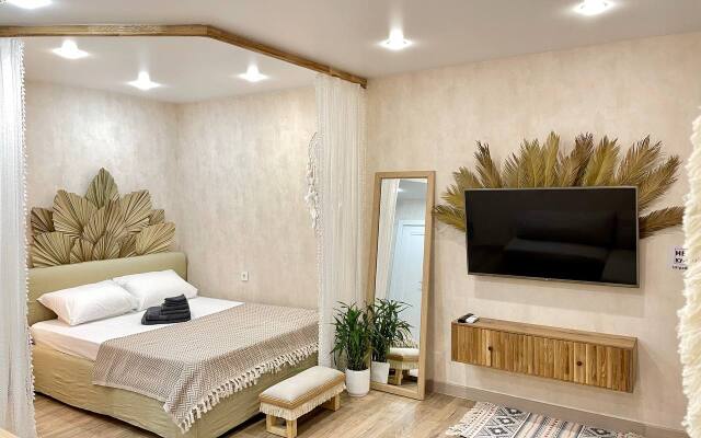 bulvar V Gorode U Morya Flat