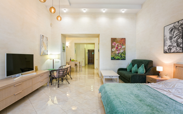 Апартаменты Таврида Люкс на набережной в Ялте