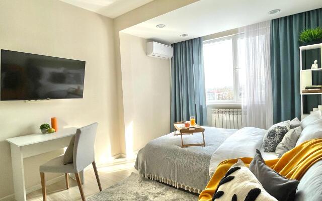 Апартаменты Студия День Ночь с Видом На Горы