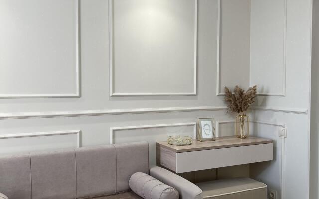 Krasiveyshaya studiya v tsentre Ufy Flat