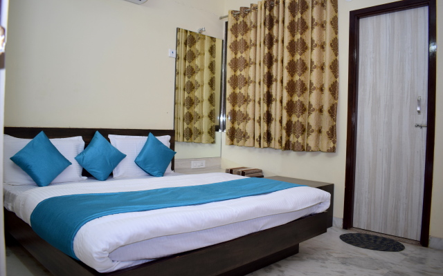 Shivansh Inn by Sky Stays Hotel