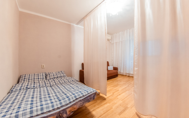 Odnushka Dlya Semyi Cherez Dorogu Ot MNTK Fedorova Apartments