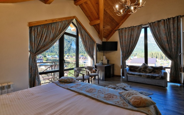 GrandShale Hotel