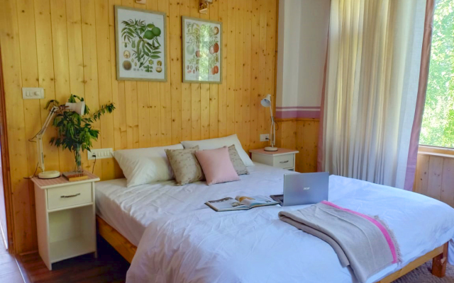 Seclude Orchard Manali Guest house