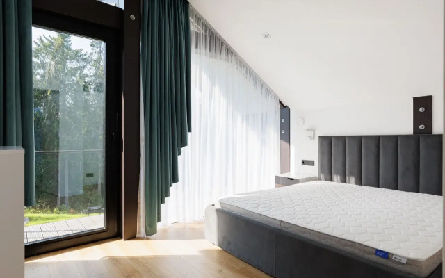 Гостевой Дом Дом с Панорамным Видом на Лес