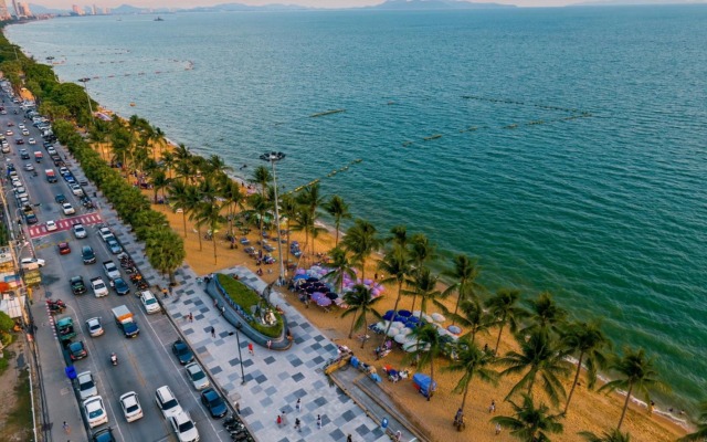 Апартаменты Jomtien Plaza Condotel