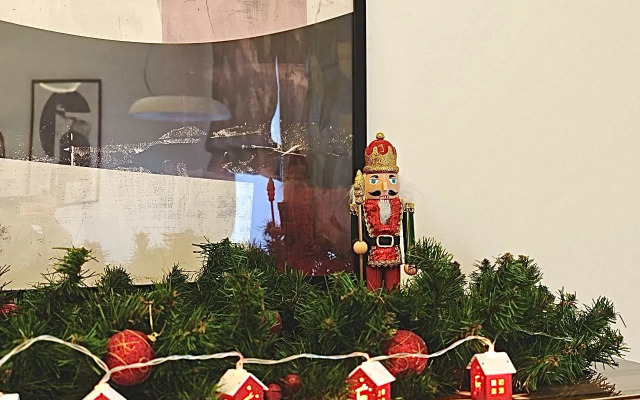 Квартира Золотой Попугай Мегалит