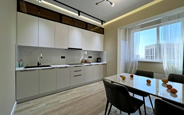 Stilnye s Vidom i Dizaynerskim Remontom Apartments