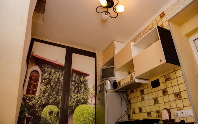 Dvukhurovnevye Ryadom S Parkom Apartments