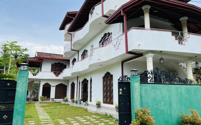 White Elephant Villa & Restaurant Mini-hotel