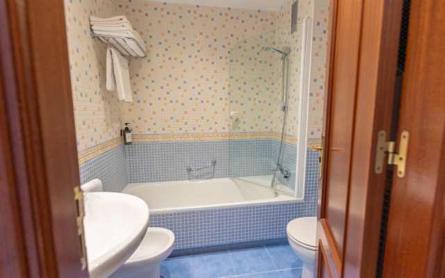 Апарт-отель Miguel Angel