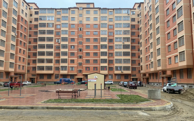 Ryadom S Morem Flat