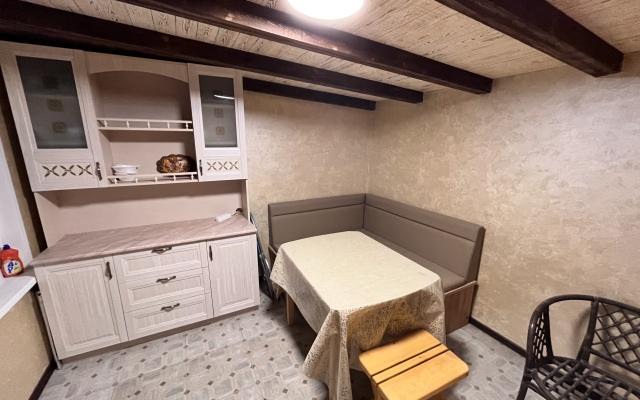 S Basseynom I Baney Guest House